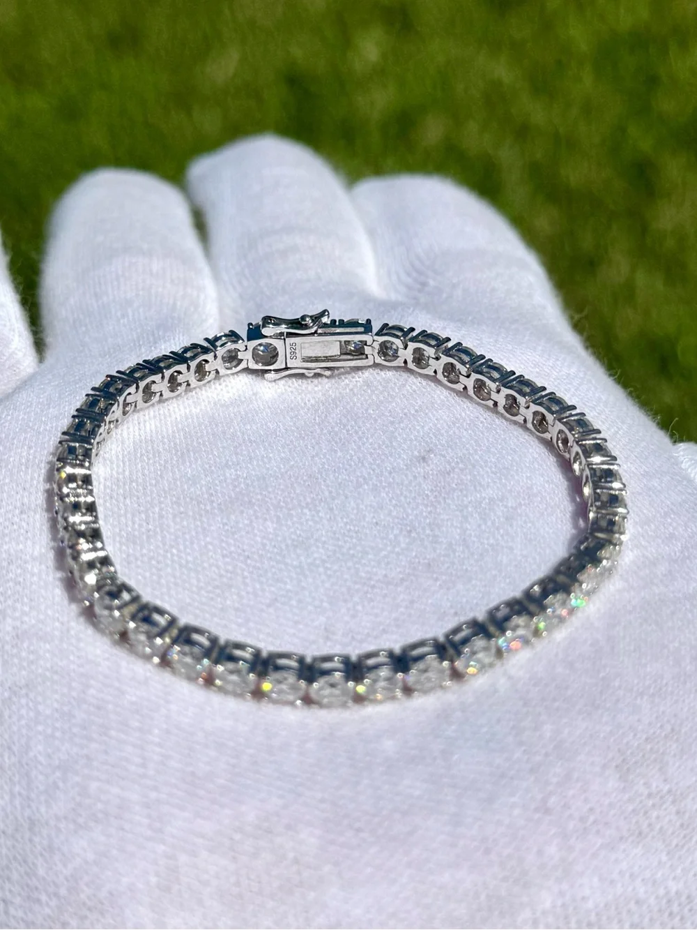 925 Silver, 14.4CTW Moissanite Tennis Bracelet - Picture 5 of 6